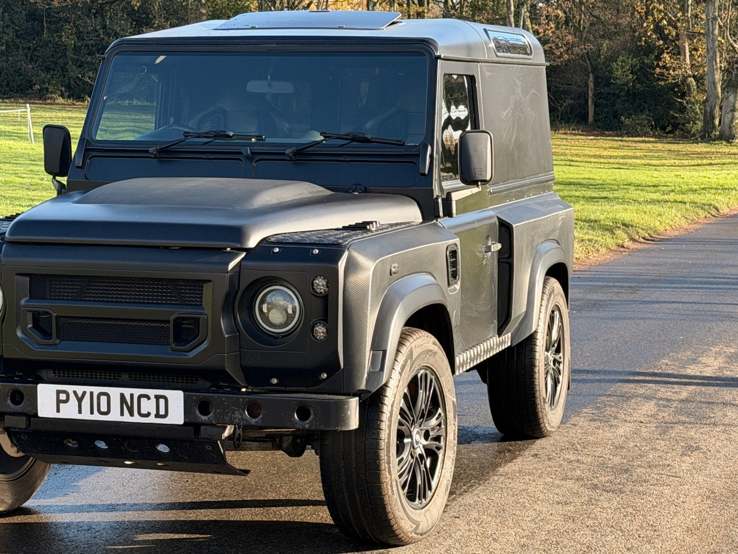 Used Land Rover Defender 2010 for sale - 76784711: Photo 23