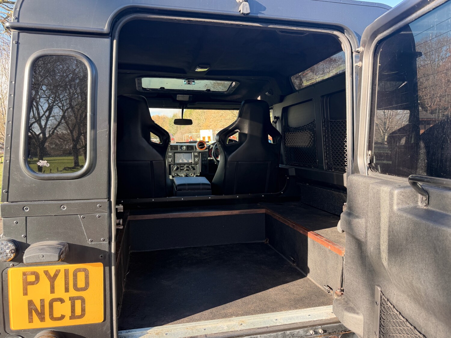 Used Land Rover Defender 2010 for sale - 76784711: Photo 24