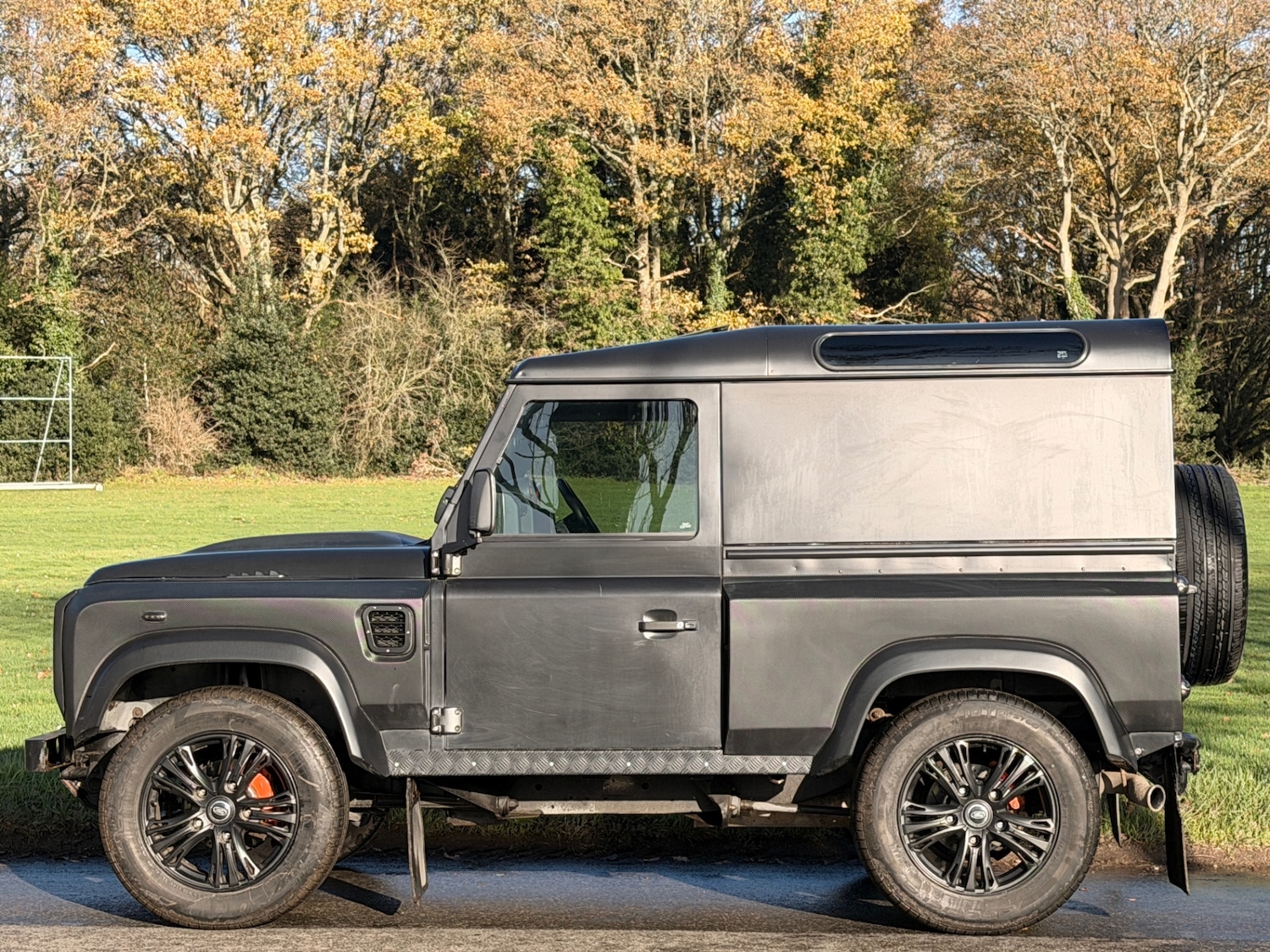 Used Land Rover Defender 2010 for sale - 76784711: Photo 4