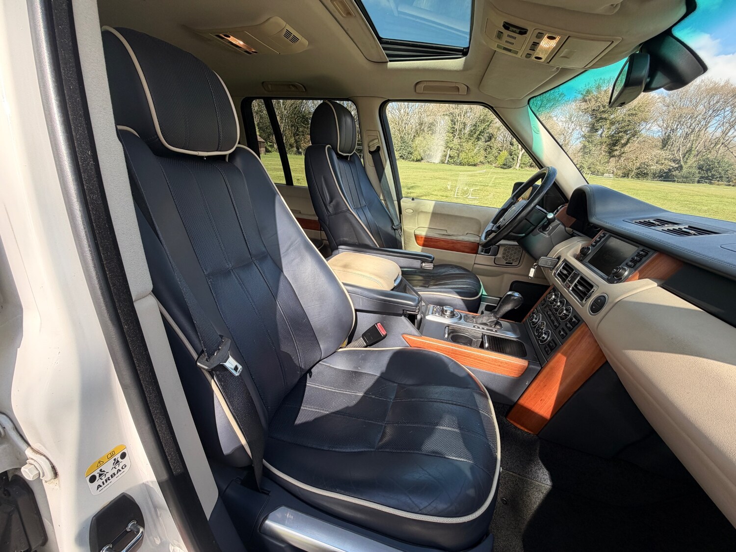 Used Land Rover Range Rover 2015 for sale - 78032043: Photo 11