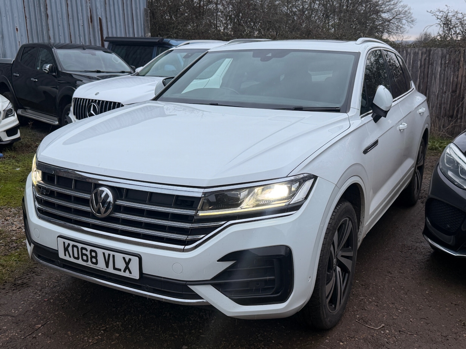 Used Volkswagen Touareg 2019 for sale - 76949407: Photo 1