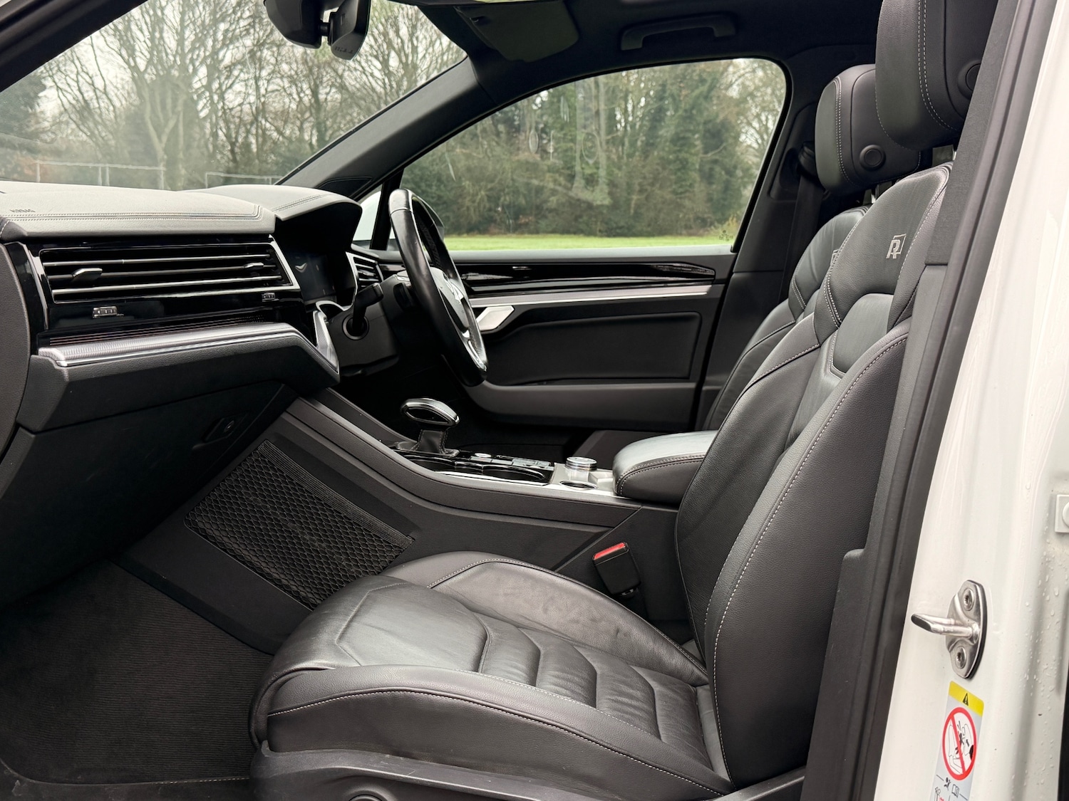 Used Volkswagen Touareg 2019 for sale - 76949407: Photo 10