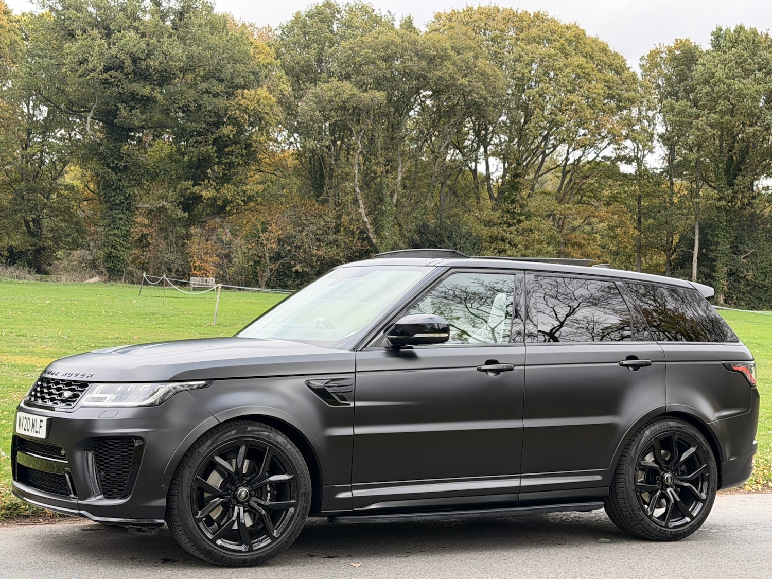 Used Land Rover Range Rover Sport 2020 for sale - 76382869: Photo 2