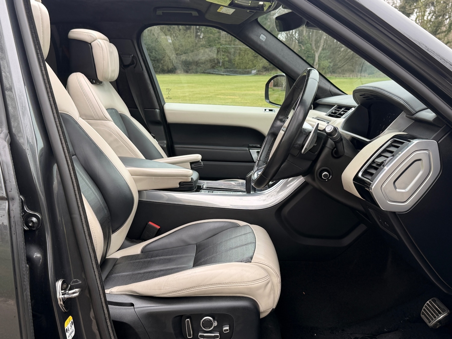 Used Land Rover Range Rover Sport 2018 for sale - 78001330: Photo 11