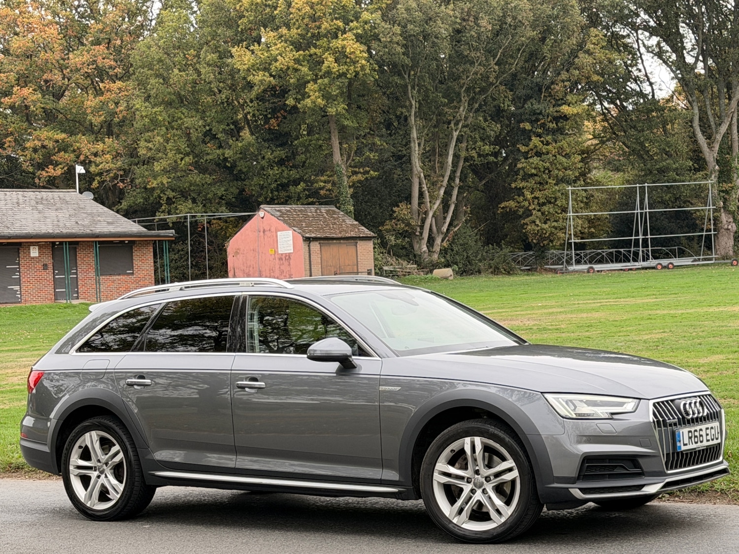 Used Audi A4 Allroad 2016 for sale - 76266189: Photo 1