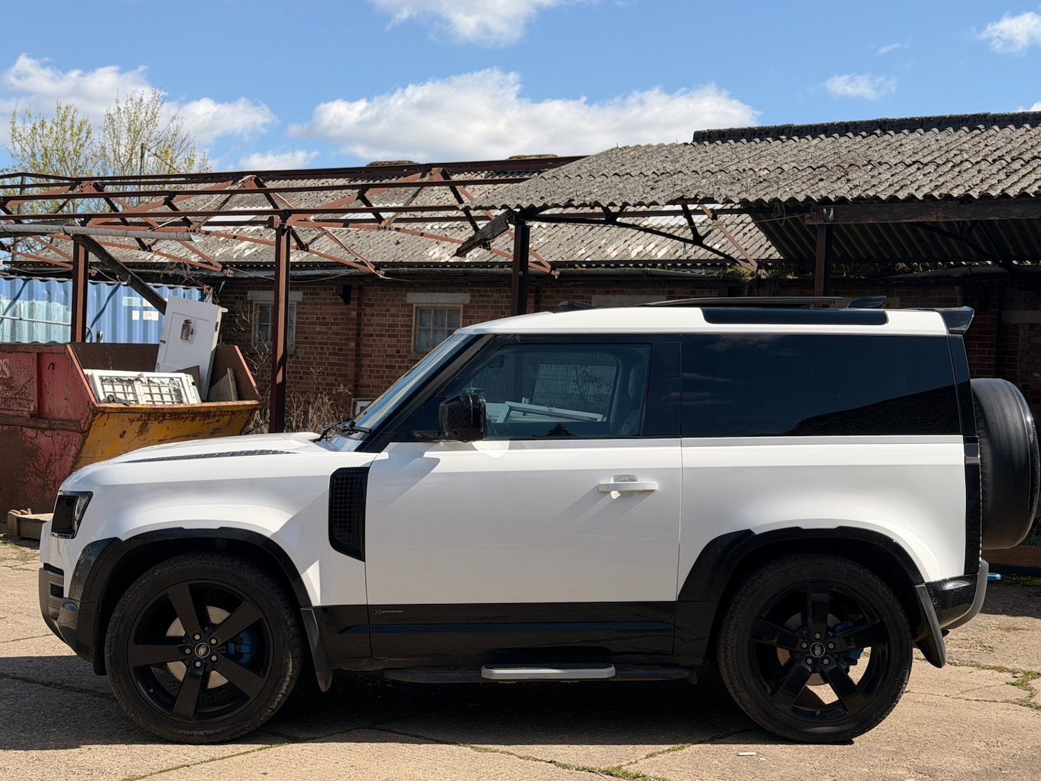 Used Land Rover Defender 2021 for sale - 78031978: Photo 3