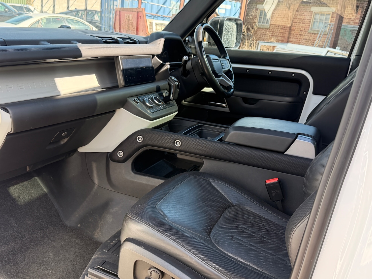 Used Land Rover Defender 2021 for sale - 78031978: Photo 4