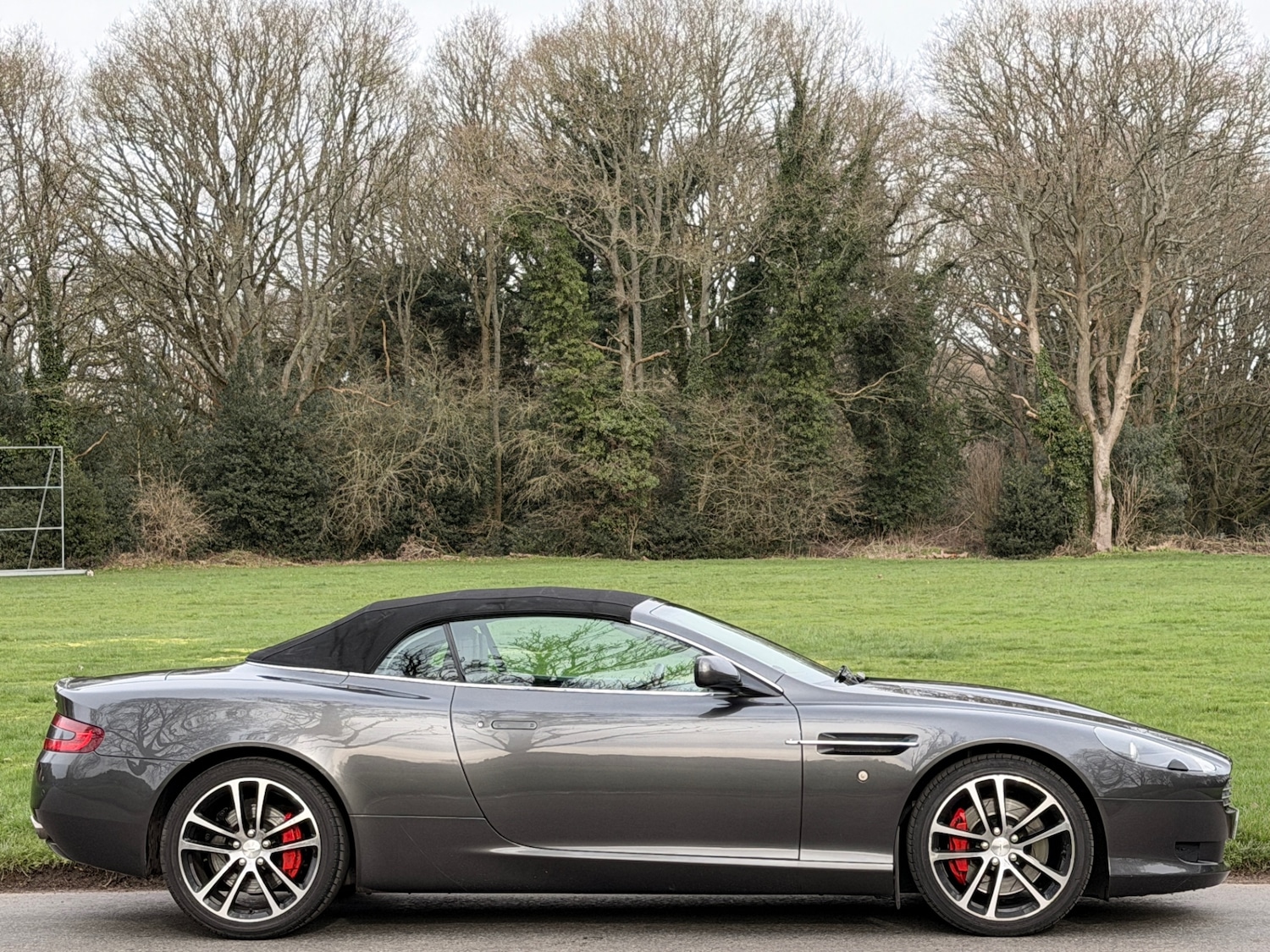 Used Aston Martin DB9 2006 for sale - 77582236: Photo 3