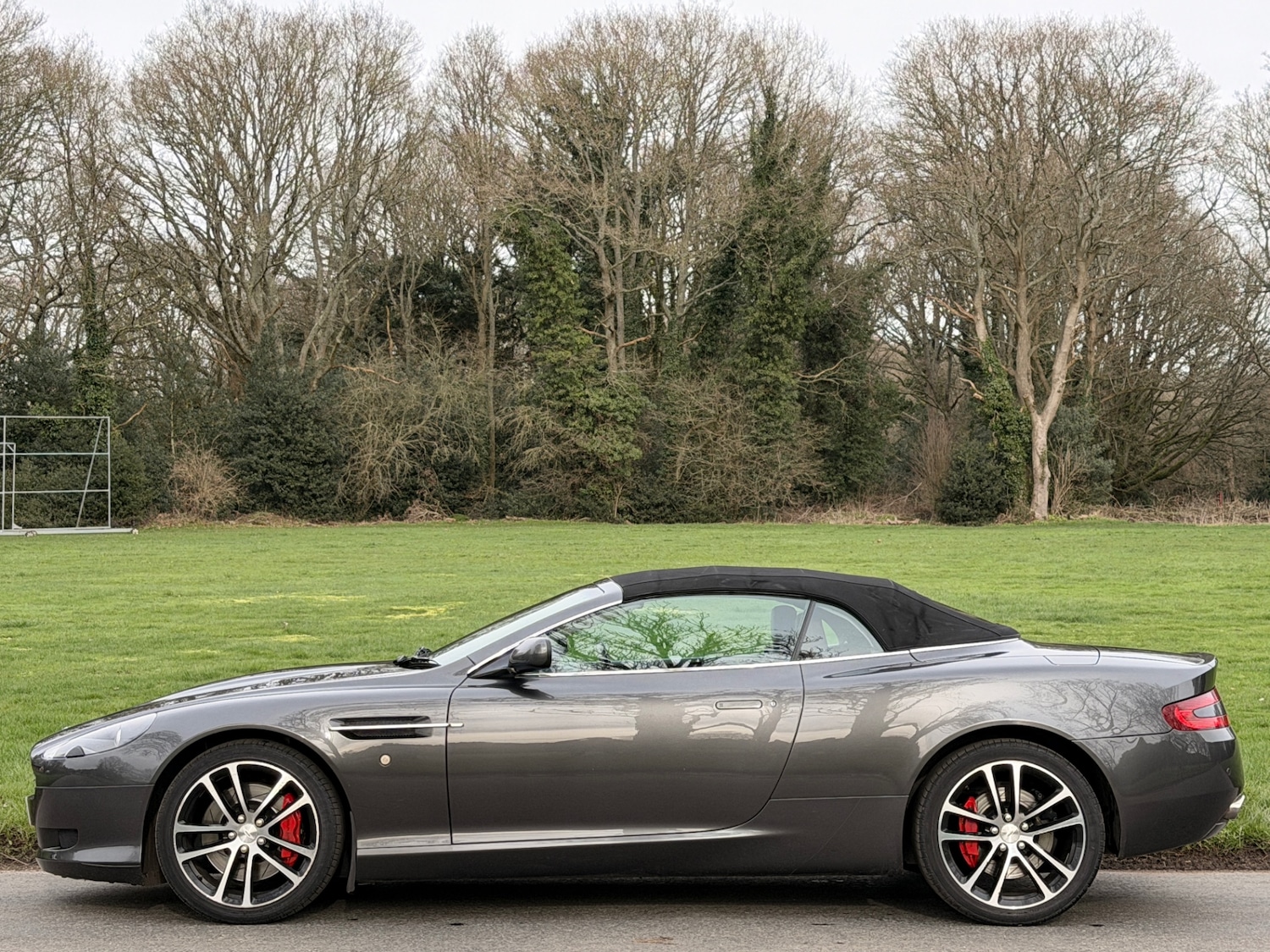 Used Aston Martin DB9 2006 for sale - 77582236: Photo 8