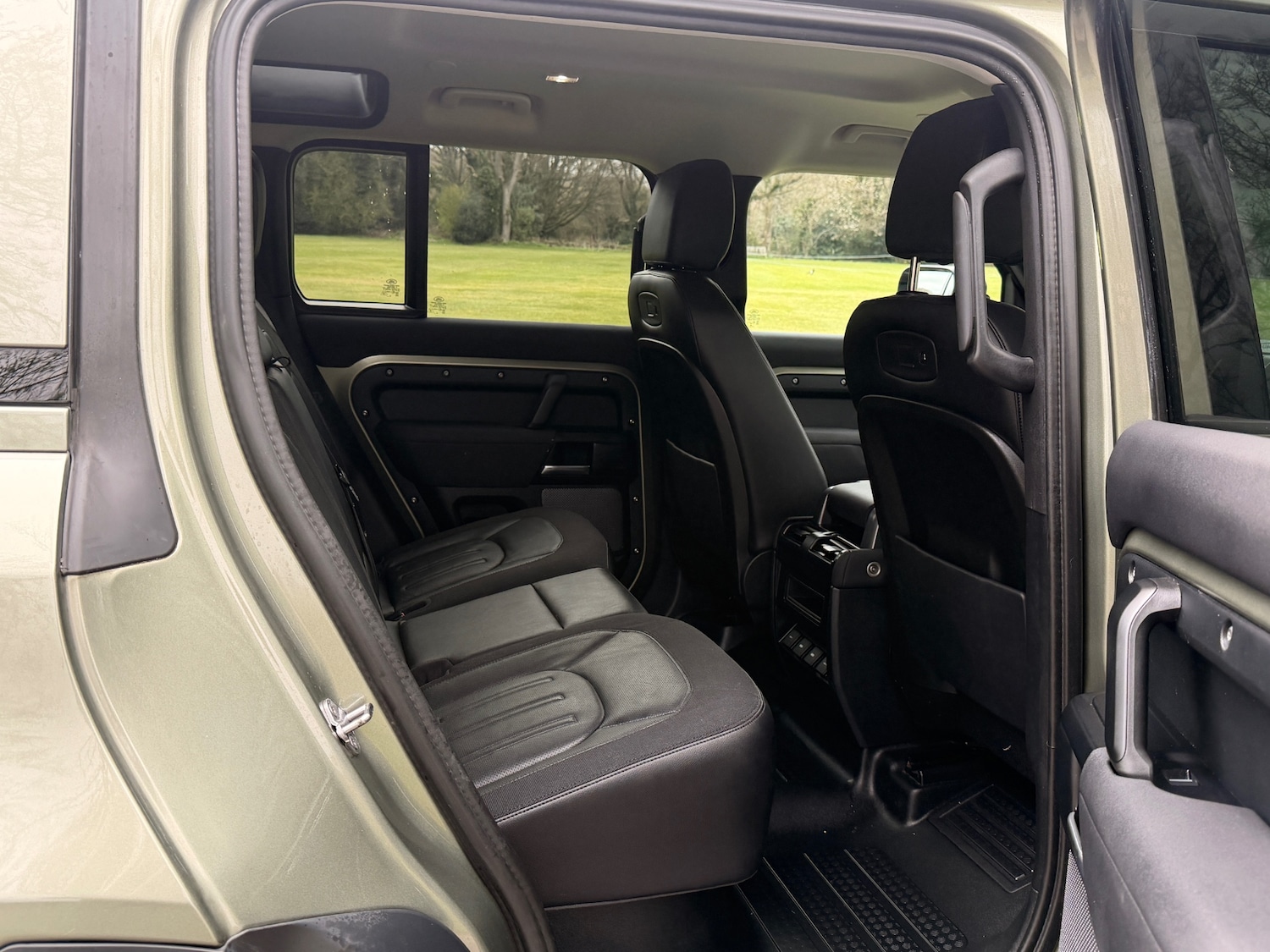 Used Land Rover Defender 2020 for sale - 78001347: Photo 11