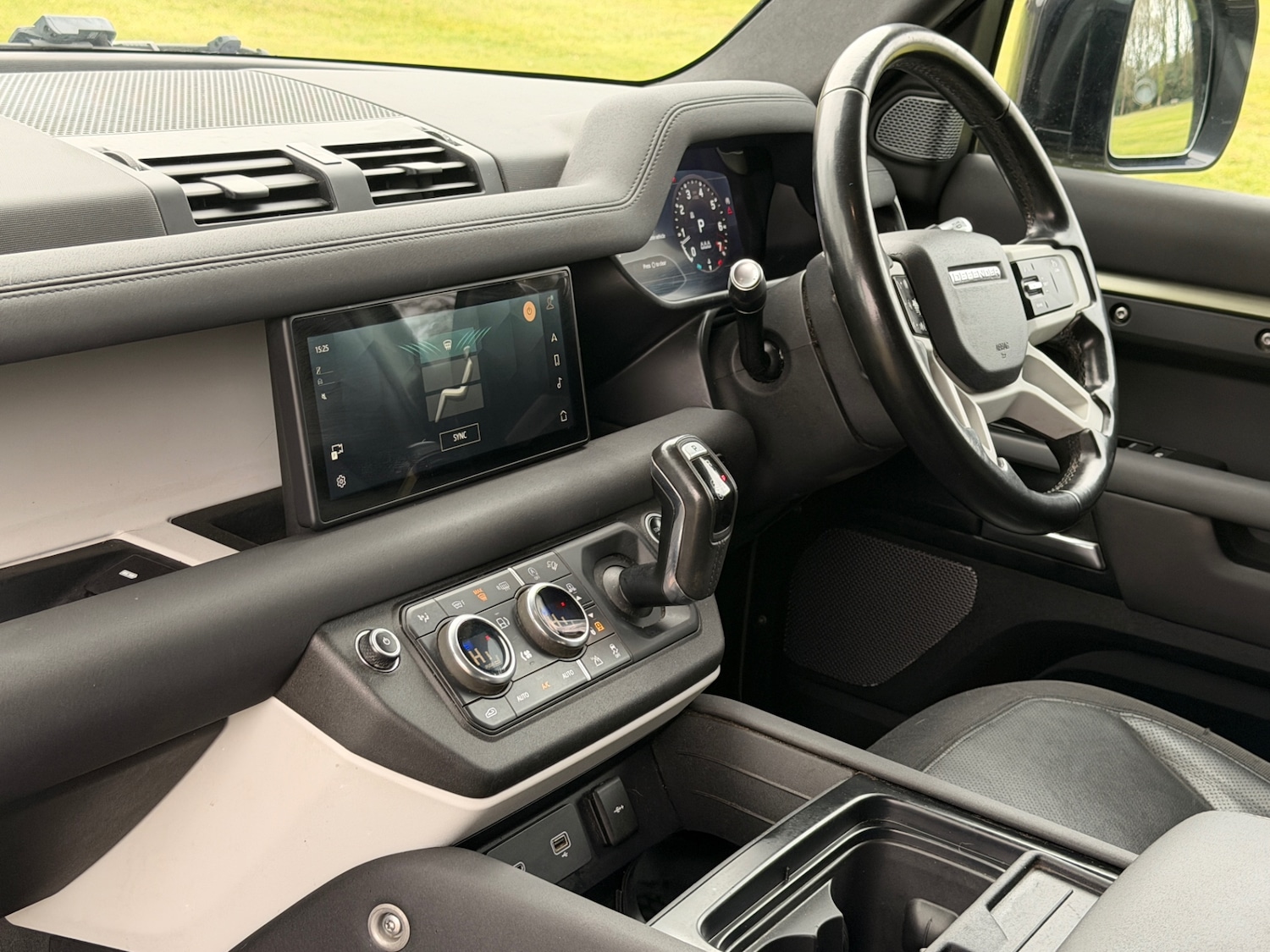 Used Land Rover Defender 2020 for sale - 78001347: Photo 16