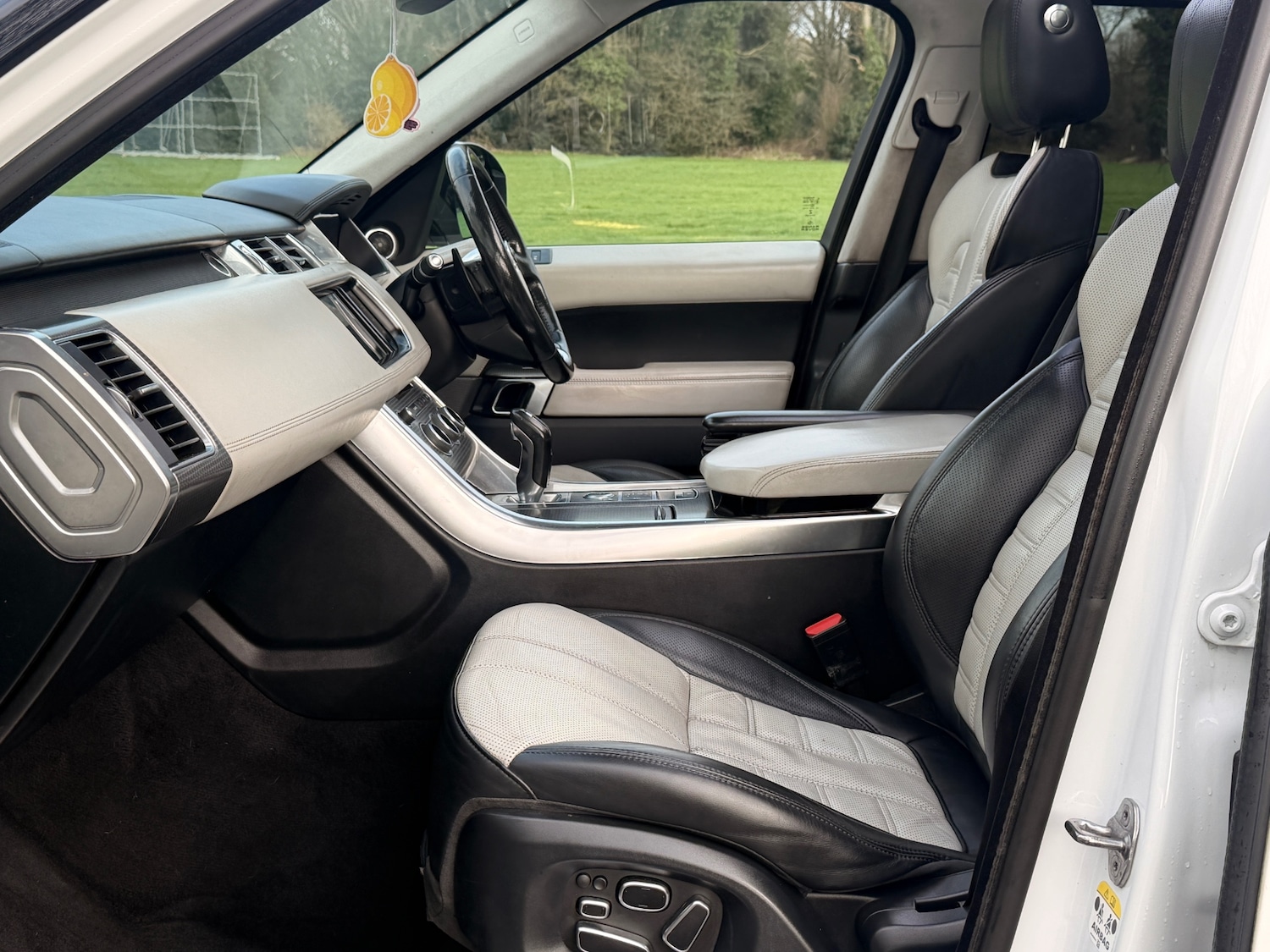 Used Land Rover Range Rover Sport 2014 for sale - 77533619: Photo 11