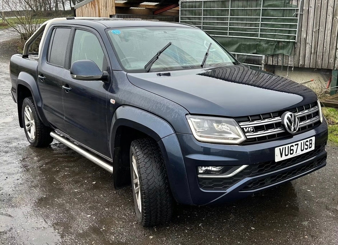 Used Volkswagen Amarok 2017 for sale - 76911416: Photo 1