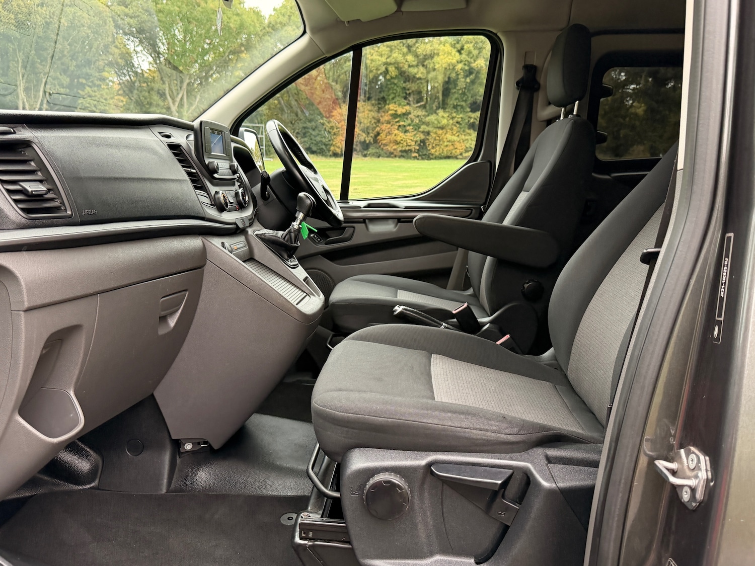 Used Ford Tourneo Custom 2018 for sale - 76250752: Photo 11