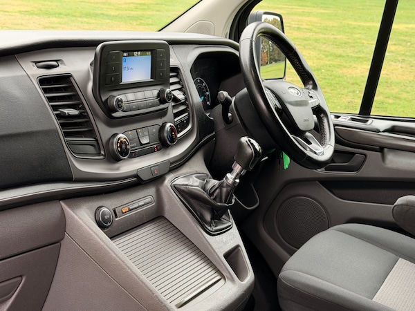 Used Ford Tourneo Custom 2018 for sale - 76250752: Photo 13