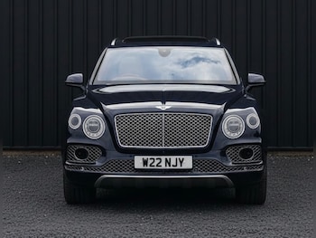 Used Bentley Bentayga 2016 for sale - 78445546: Photo