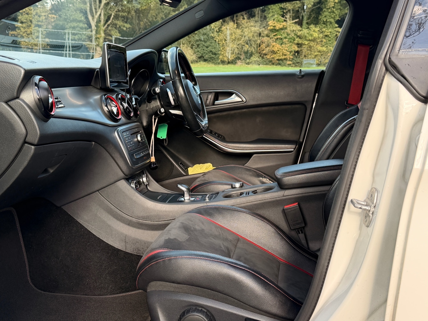 Used Mercedes-Benz CLA 2015 for sale - 76329459: Photo 9