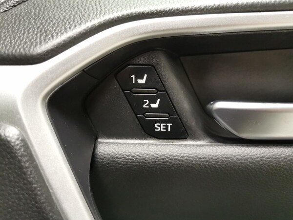 Used Toyota RAV4 2020 for sale - 76036959: Photo 20
