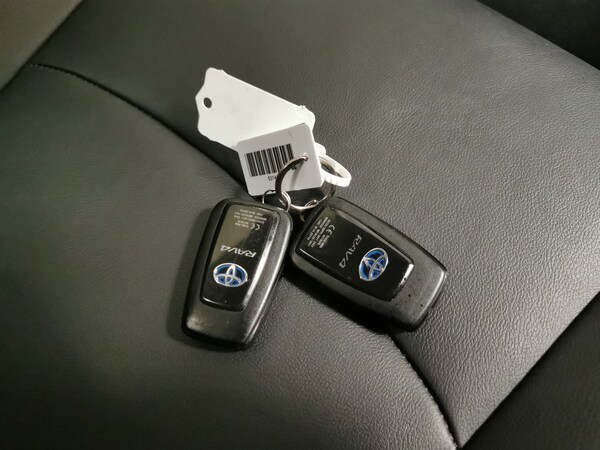 Used Toyota RAV4 2020 for sale - 76036959: Photo 47