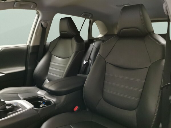 Used Toyota RAV4 2020 for sale - 76036959: Photo 8