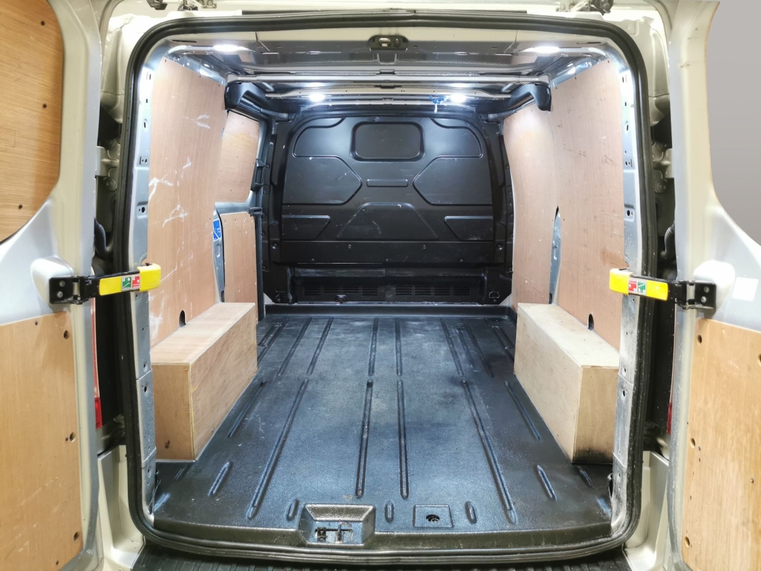Used Ford Transit Custom 2022 for sale - 75997859: Photo 31