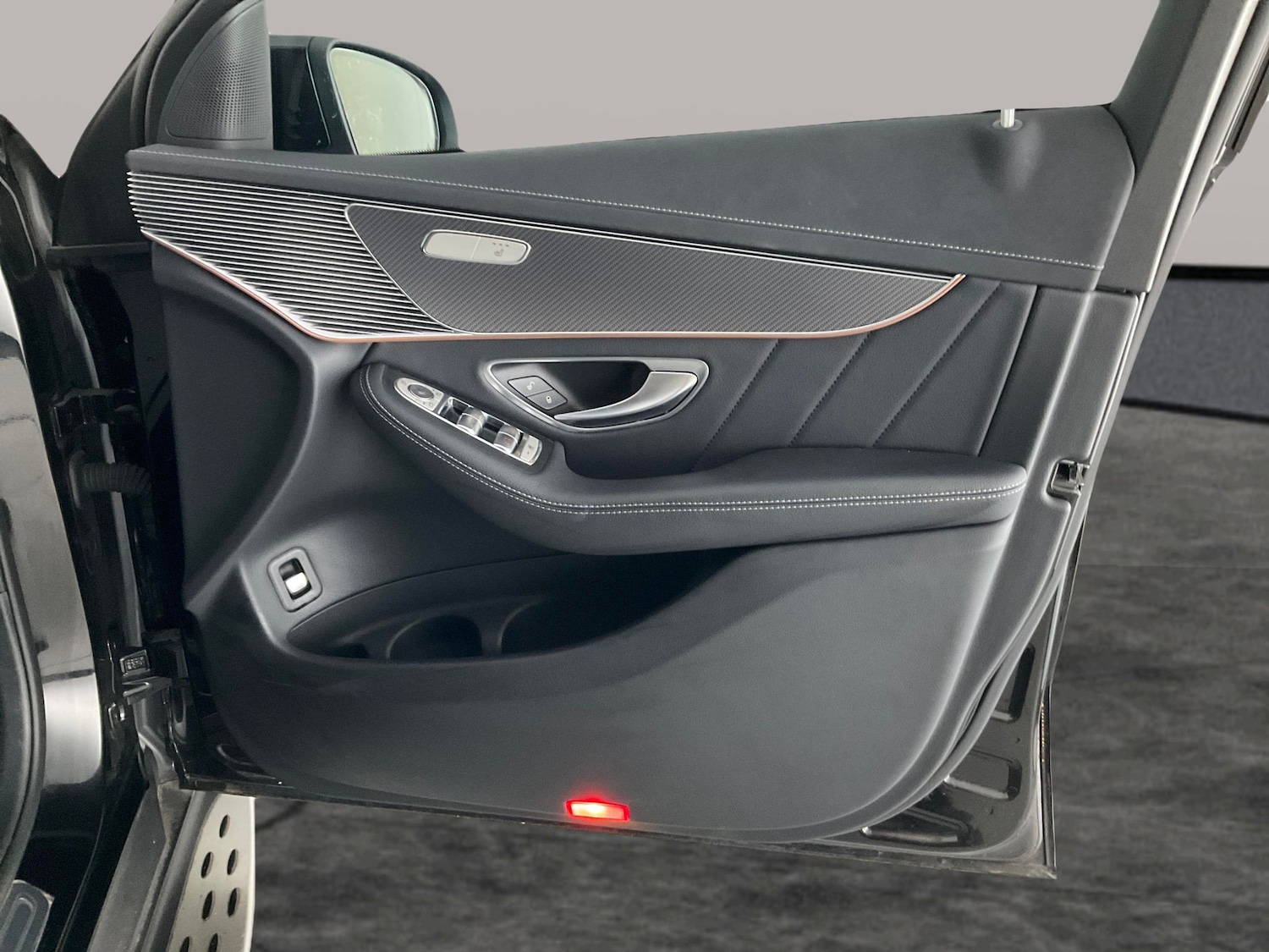 Used Mercedes-Benz EQC 2022 for sale - 76379174: Photo 41