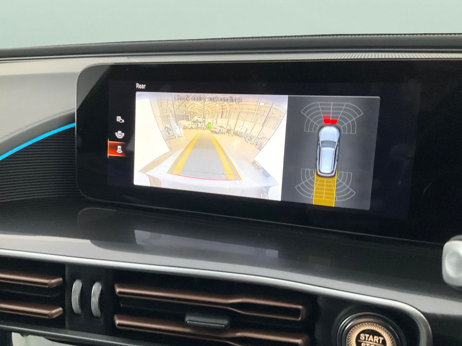 Used Mercedes-Benz EQC 2022 for sale - 76379174: Photo 8