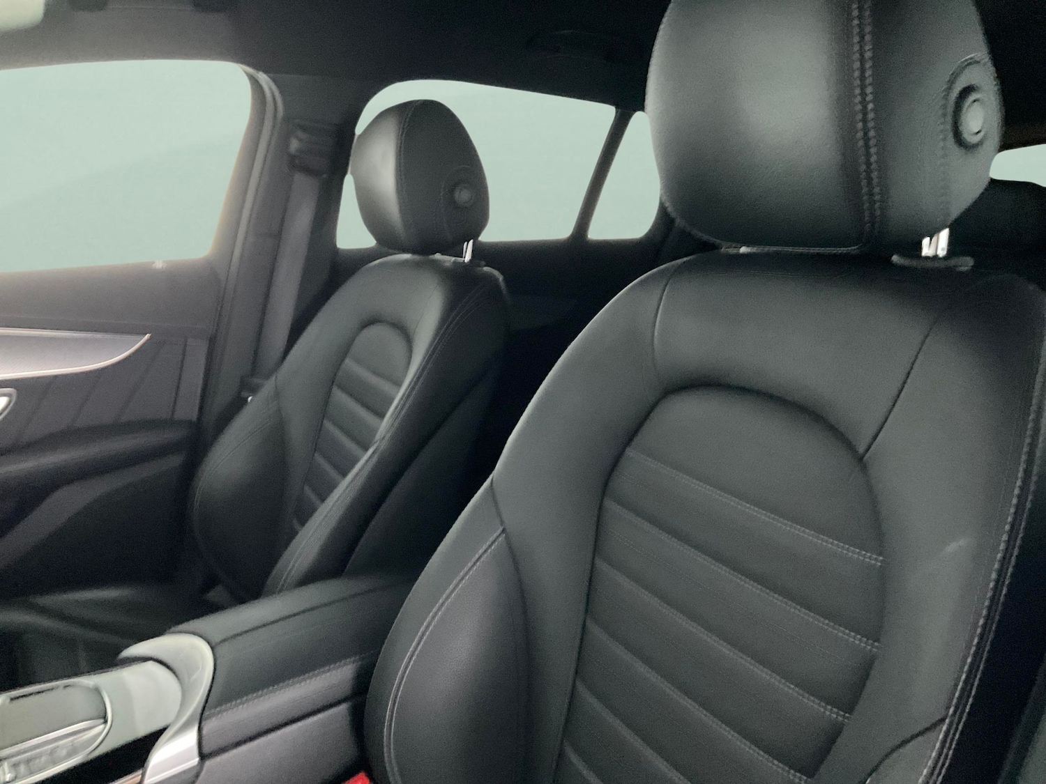 Used Mercedes-Benz EQC 2022 for sale - 76379174: Photo 9