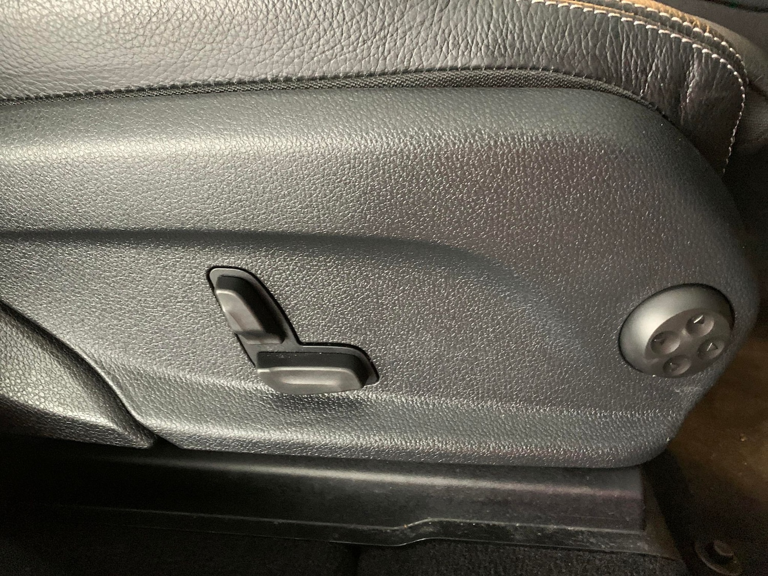 Used Mercedes-Benz EQC 2022 for sale - 76941161: Photo 16