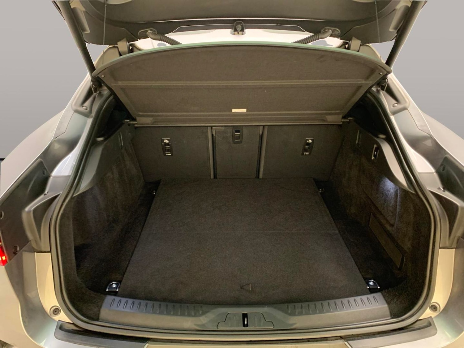 Vehicle 44