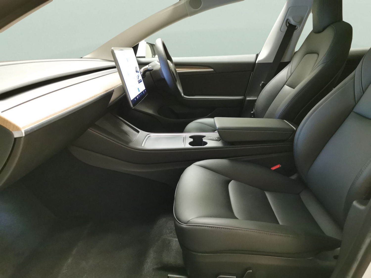 Used Tesla Model 3 2021 for sale - 76477657: Photo 4