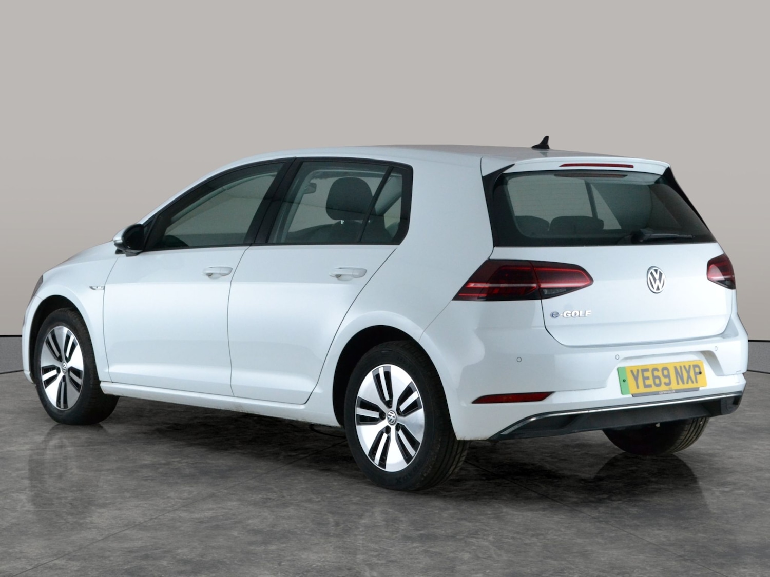 Used Volkswagen Golf 2019 for sale - 77701743: Photo 12