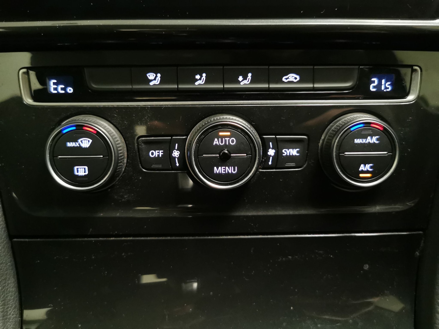 Used Volkswagen Golf 2019 for sale - 77701743: Photo 16