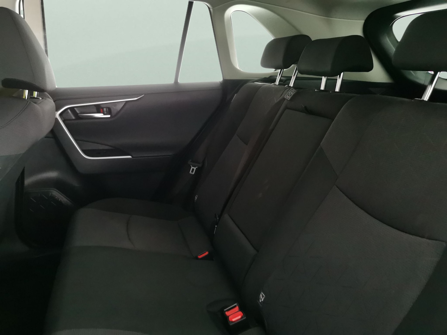 Used Toyota RAV4 2019 for sale - 77234349: Photo 26