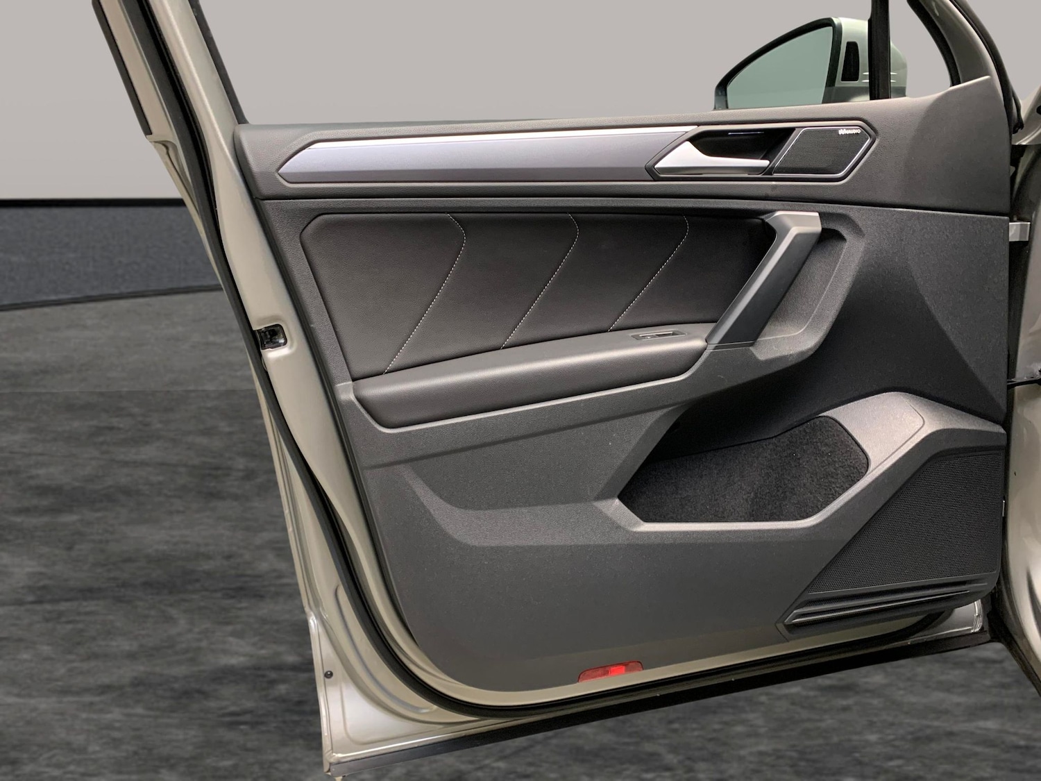 Used Volkswagen Tiguan 2019 for sale - 77255724: Photo 25