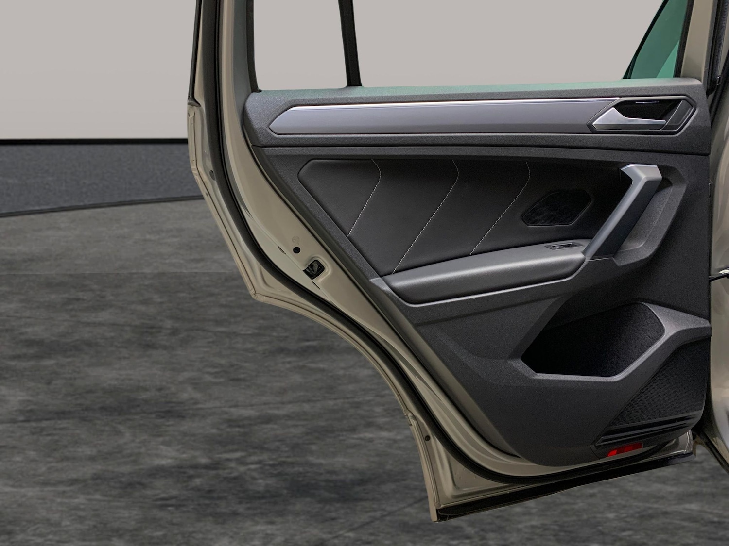 Used Volkswagen Tiguan 2019 for sale - 77255724: Photo 26