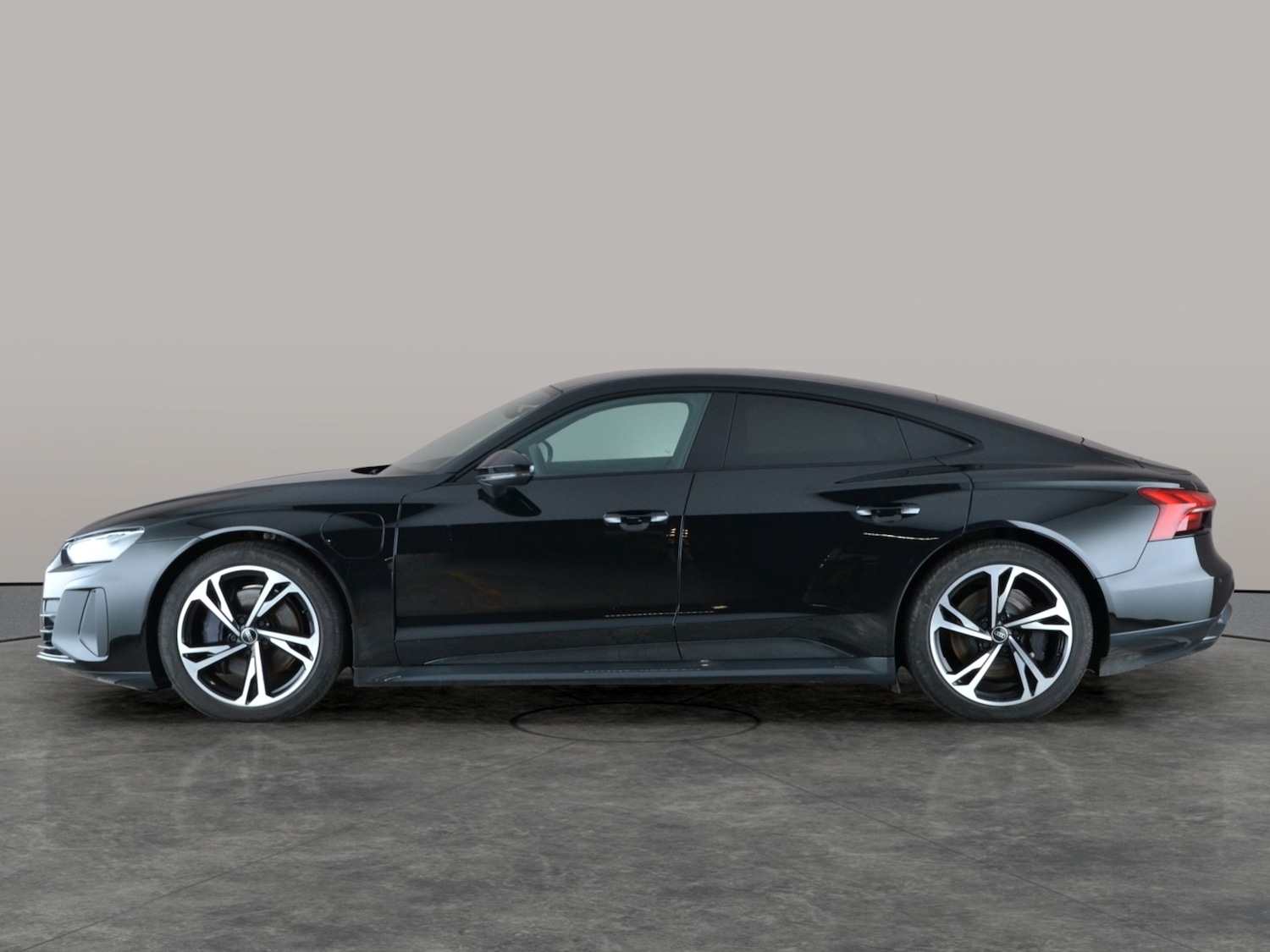 Used Audi e-tron GT 2022 for sale - 77294921: Photo 15