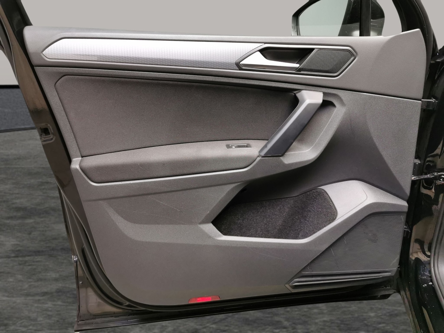 Used Volkswagen Tiguan 2022 for sale - 76566044: Photo 32