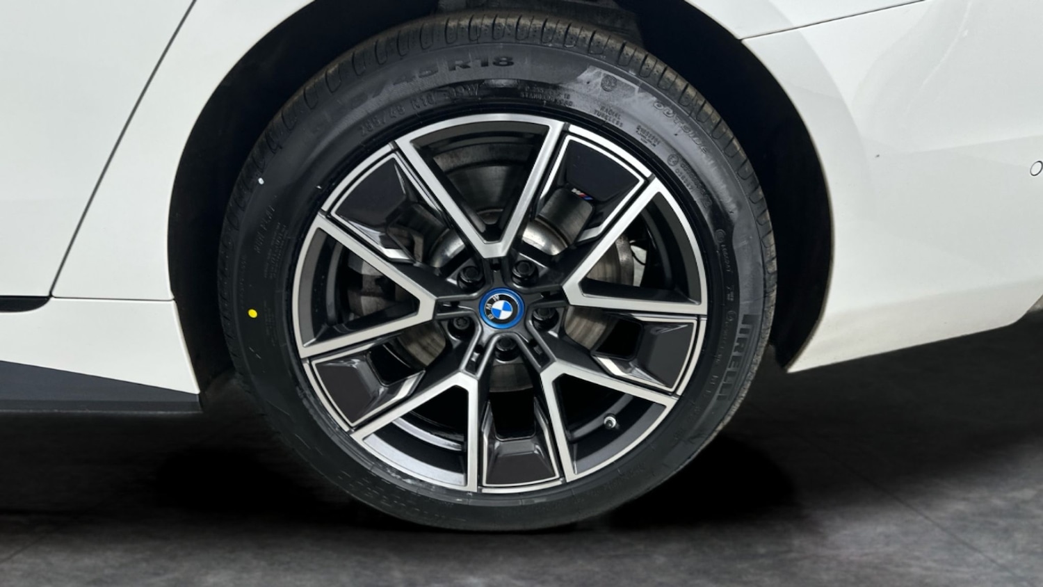Used BMW i4 2022 for sale - 77743266: Photo 10