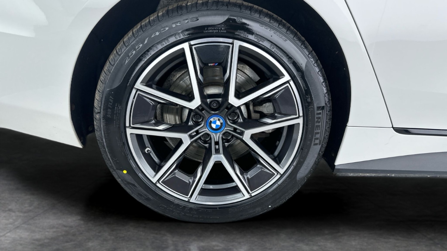 Used BMW i4 2022 for sale - 77743266: Photo 11