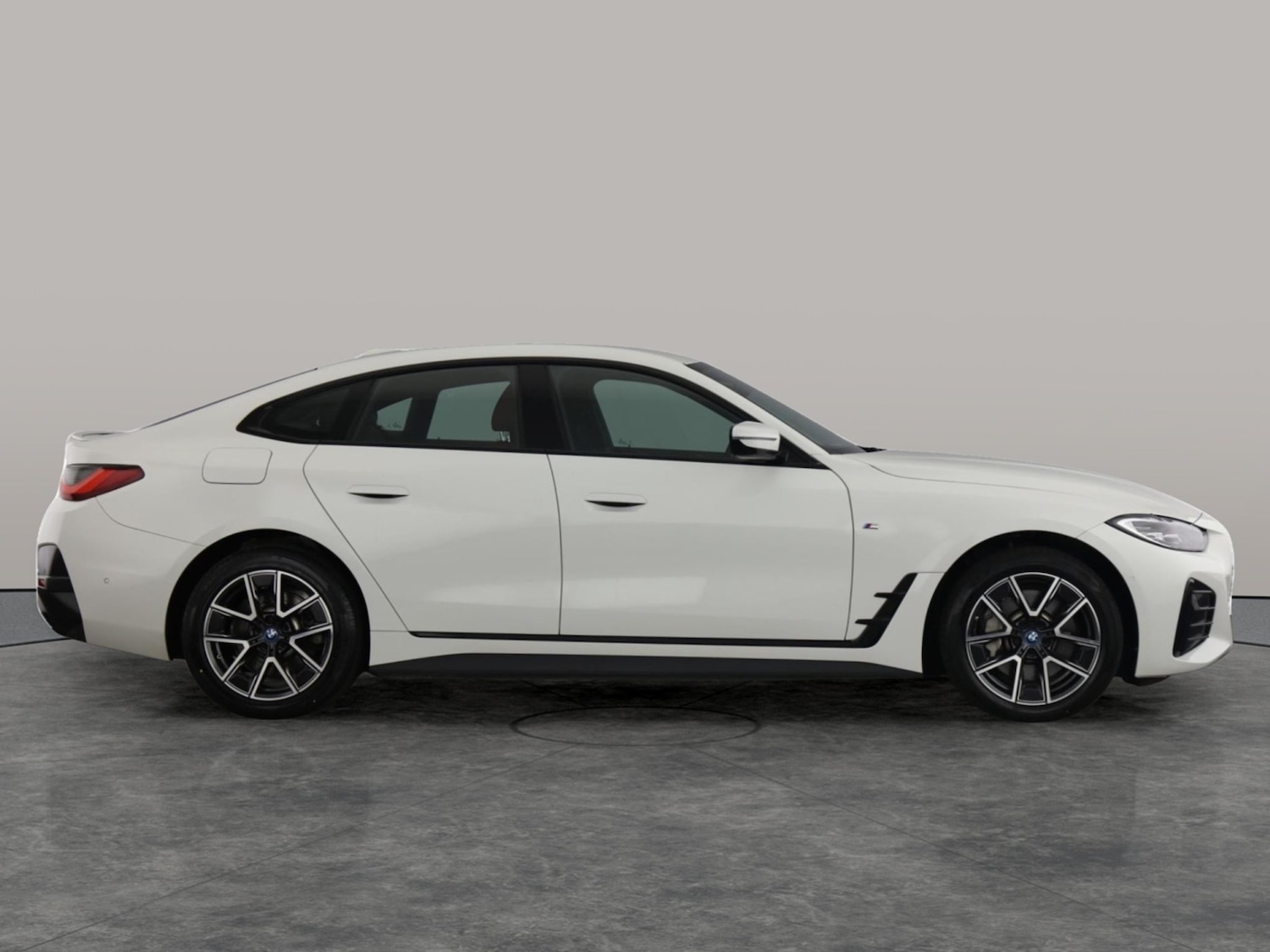 Used BMW i4 2022 for sale - 77743266: Photo 5