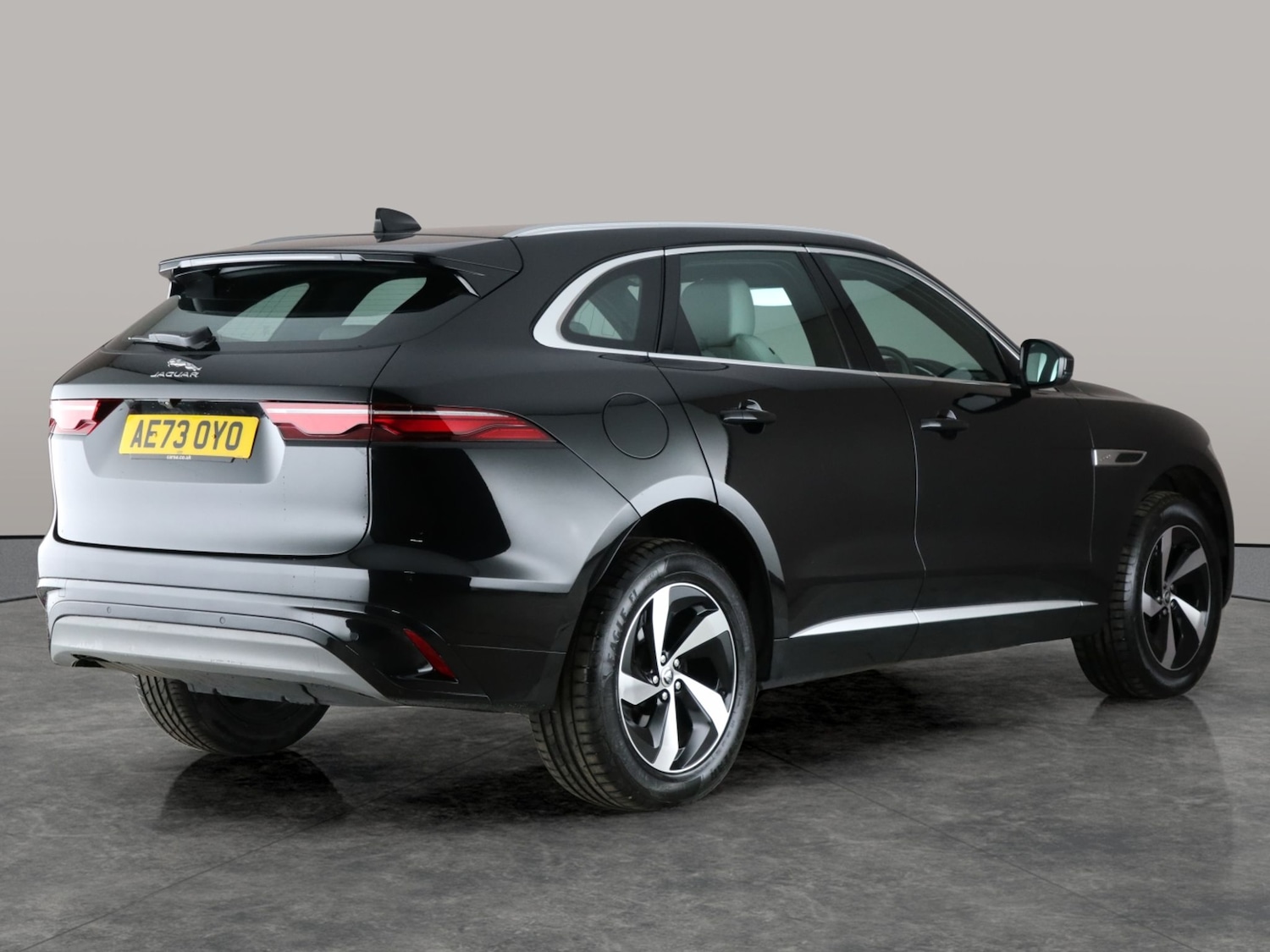 Used Jaguar F-Pace 2023 for sale - 76954794: Photo 10