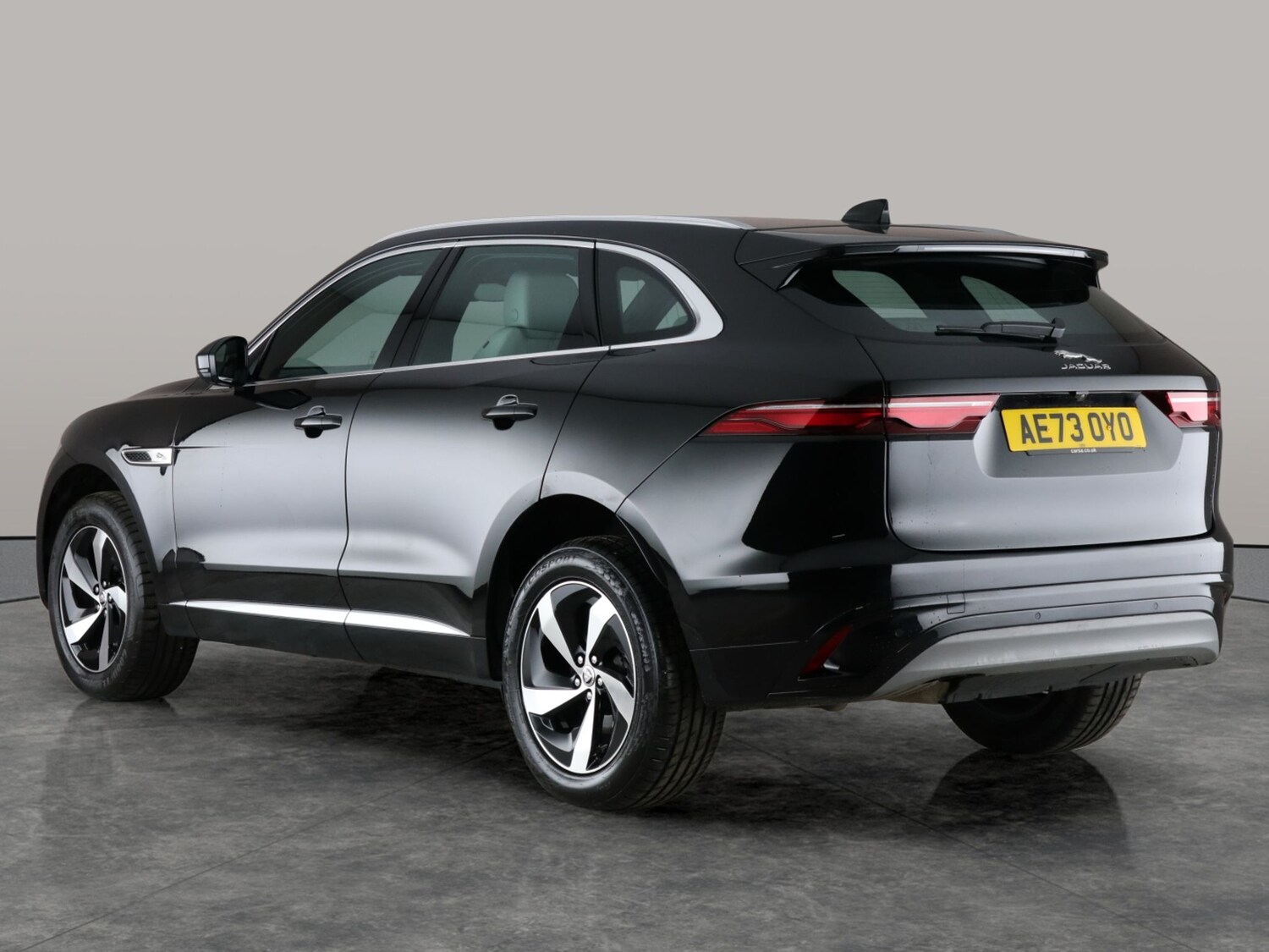 Used Jaguar F-Pace 2023 for sale - 76954794: Photo 13