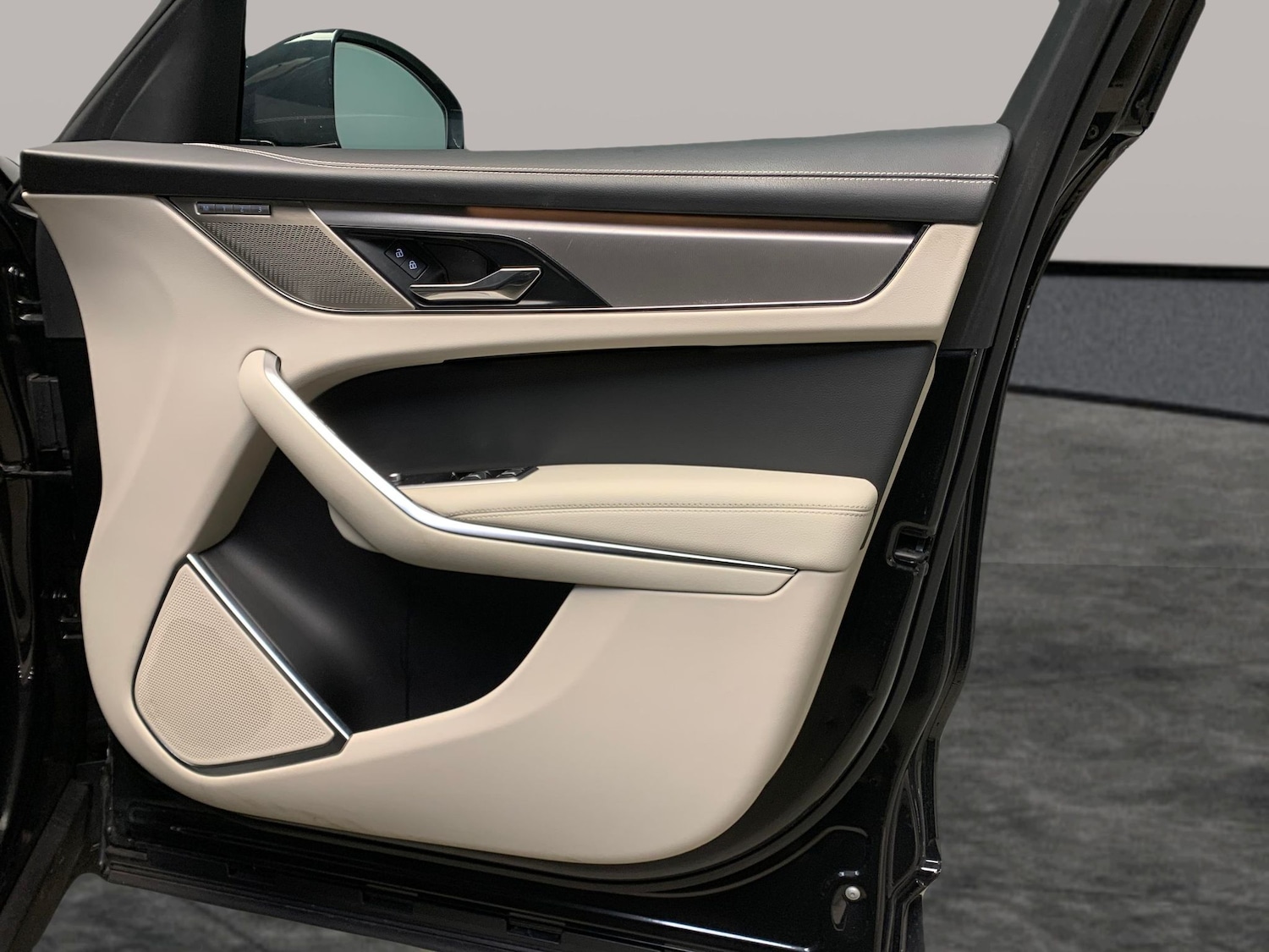 Used Jaguar F-Pace 2023 for sale - 76954794: Photo 30