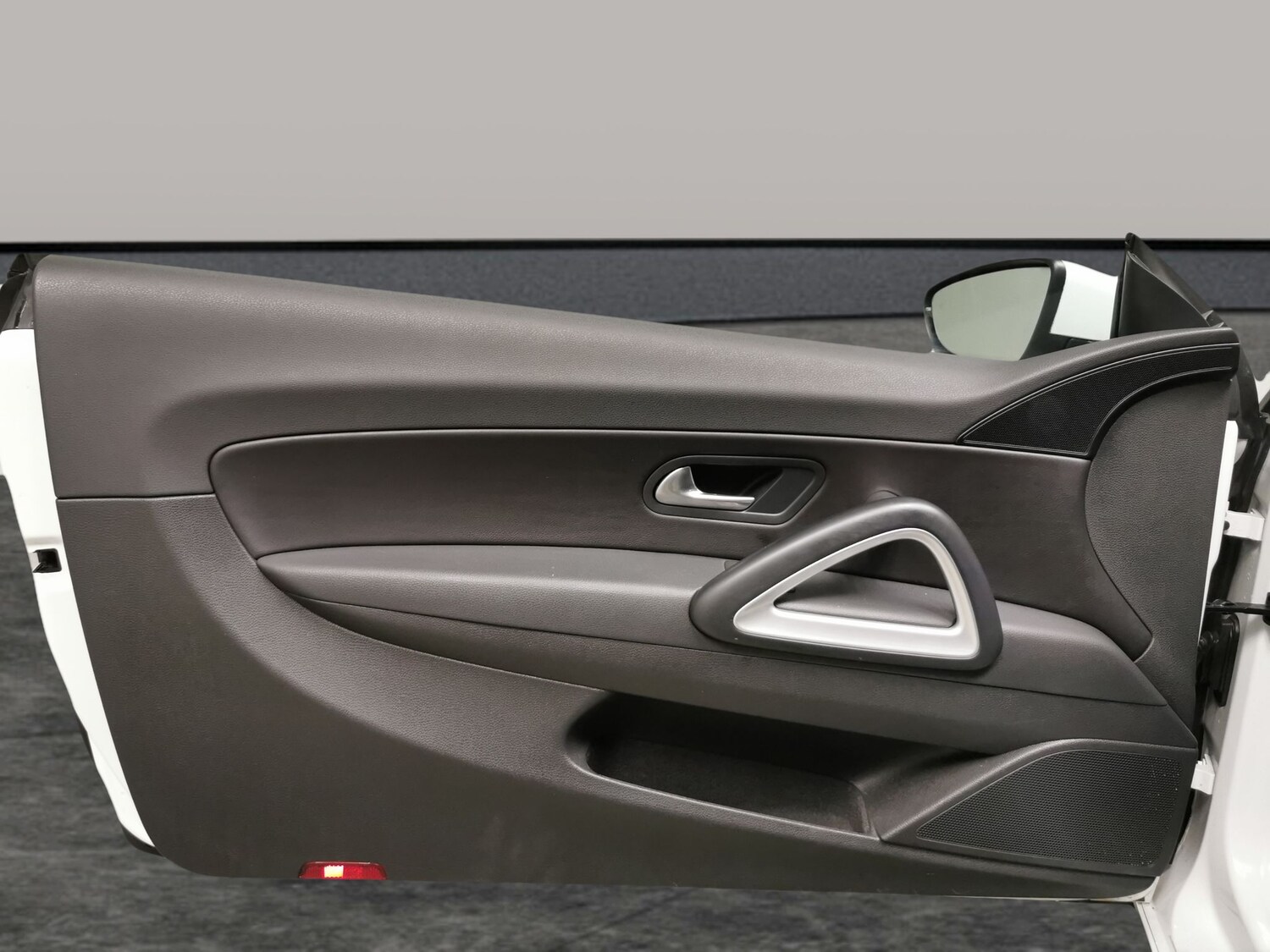 Used Volkswagen Scirocco for sale - 77790000: Photo 24