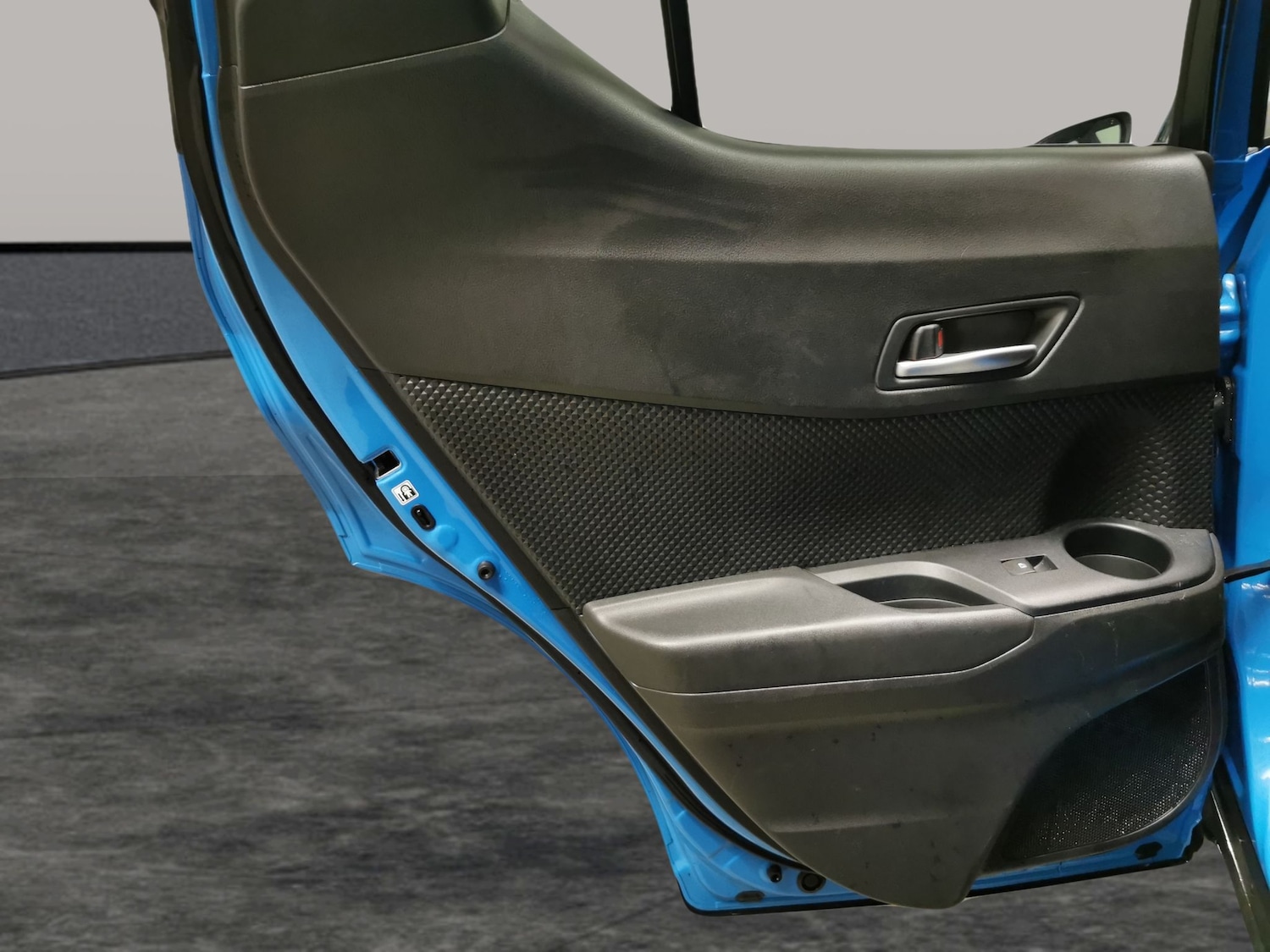 Used Toyota C-HR 2019 for sale - 76390347: Photo 34