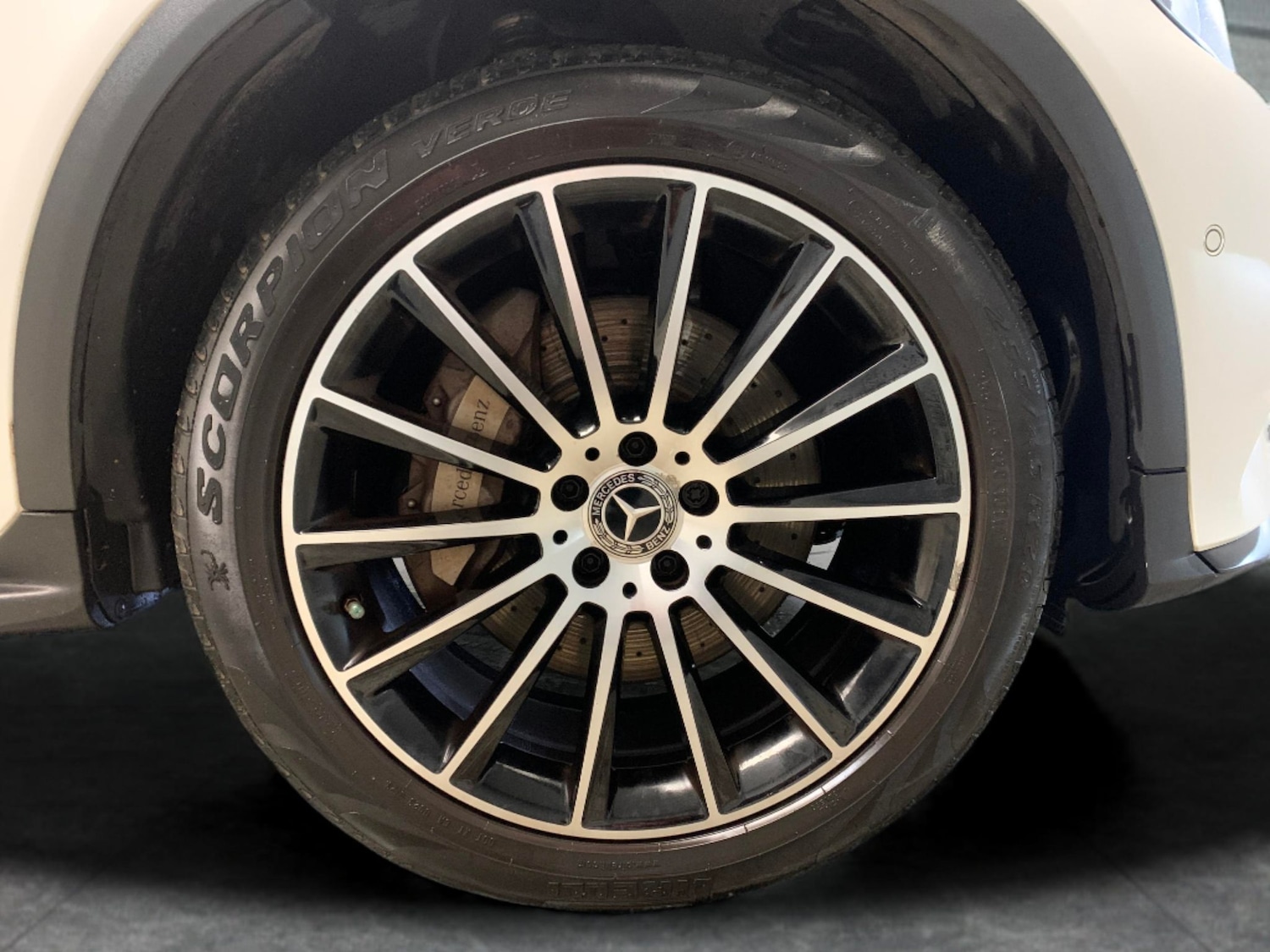 Used Mercedes-Benz GLC 2019 for sale - 77225611: Photo 24