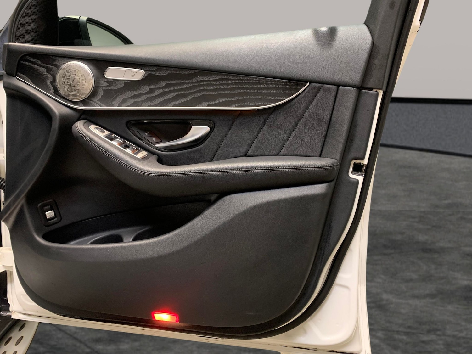 Used Mercedes-Benz GLC 2019 for sale - 77225611: Photo 30