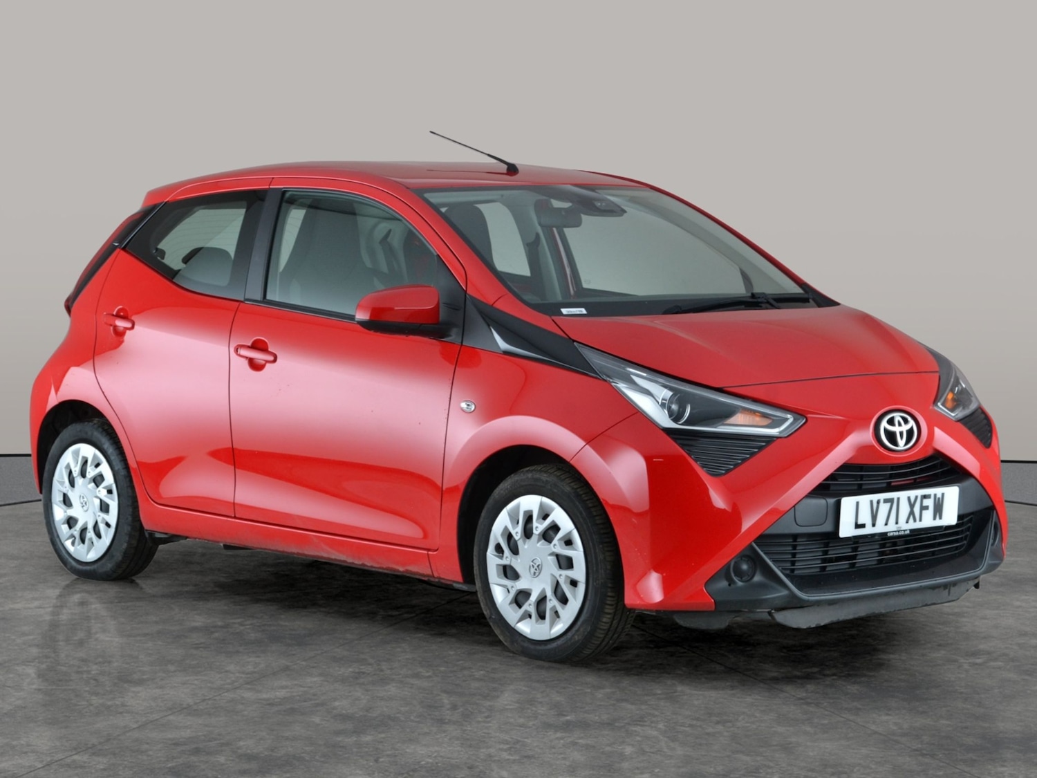 Used Toyota AYGO 2021 for sale - 77732936: Photo 8