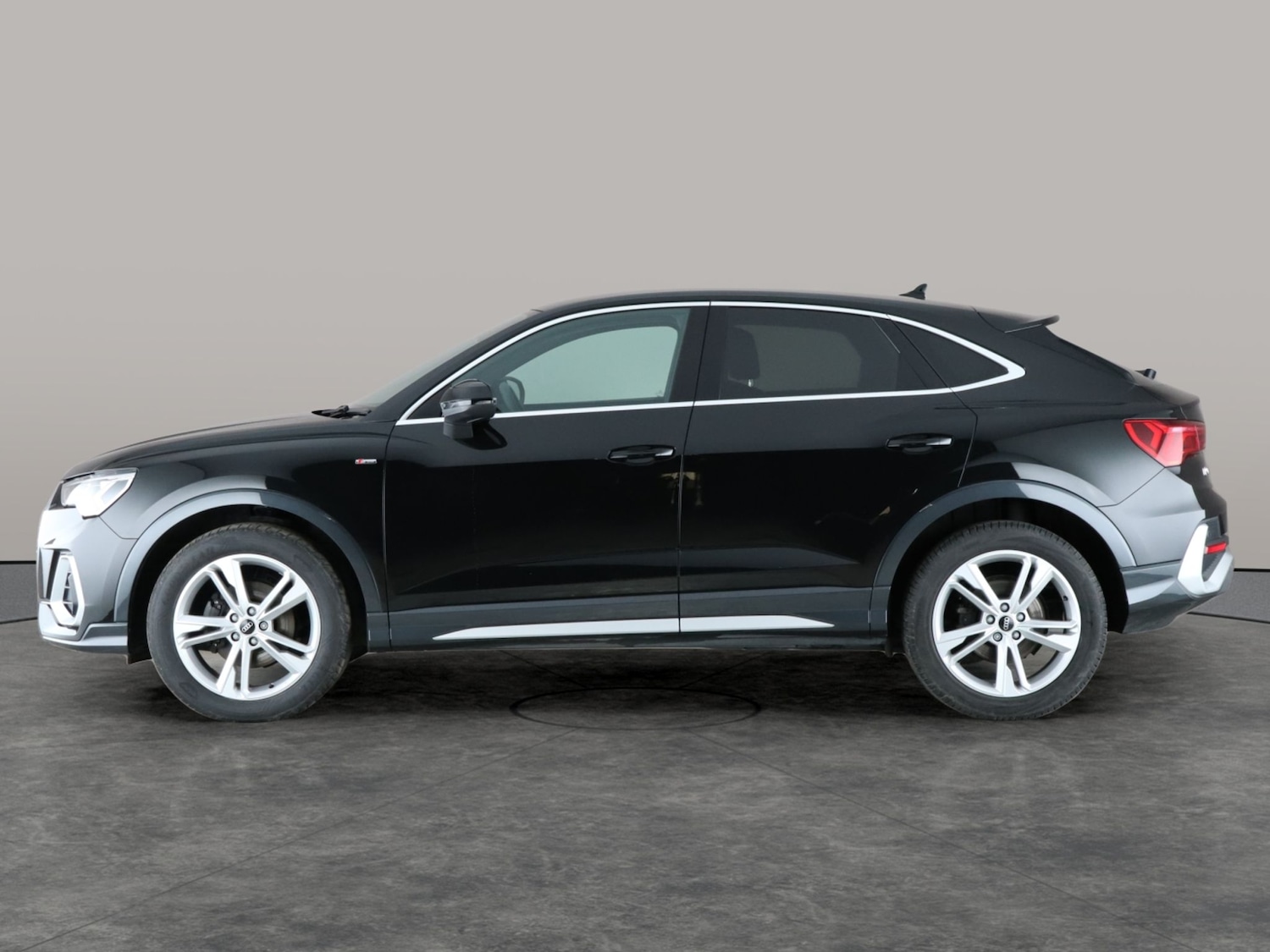 Used Audi Q3 2022 for sale - 76750342: Photo 13